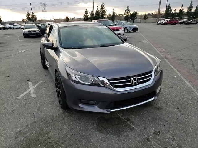 2015 Honda Accord - Image 11
