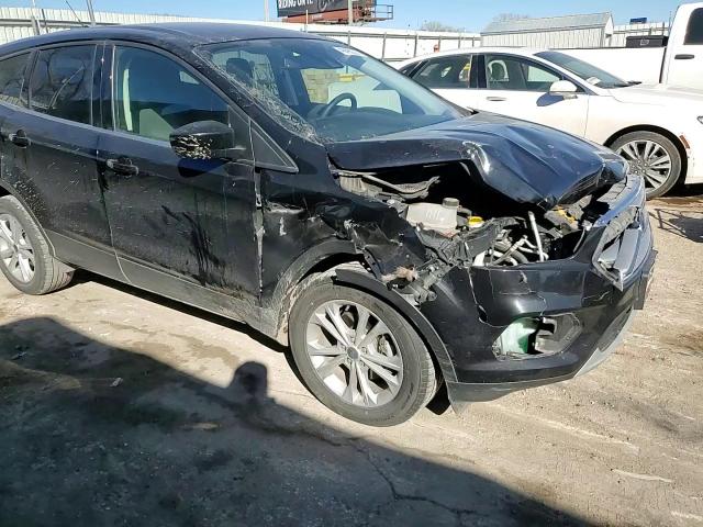 2019 Ford Escape - Image 11