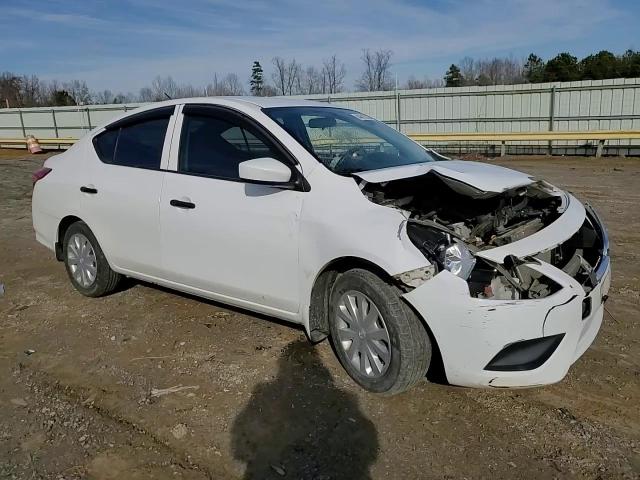 2016 Nissan Versa - Image 11