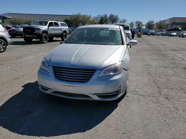 2012 Chrysler 200 - Image 11