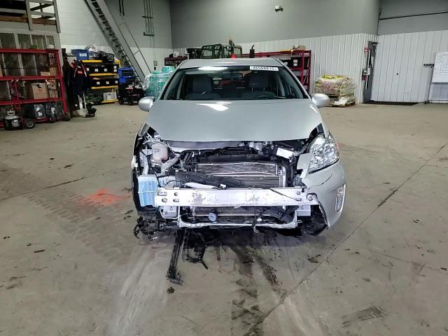 2014 Toyota Prius - Image 11