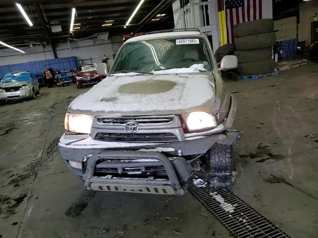 2002 Toyota 4Runner - Image 10