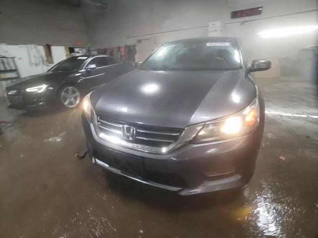 2013 Honda Accord - Image 13