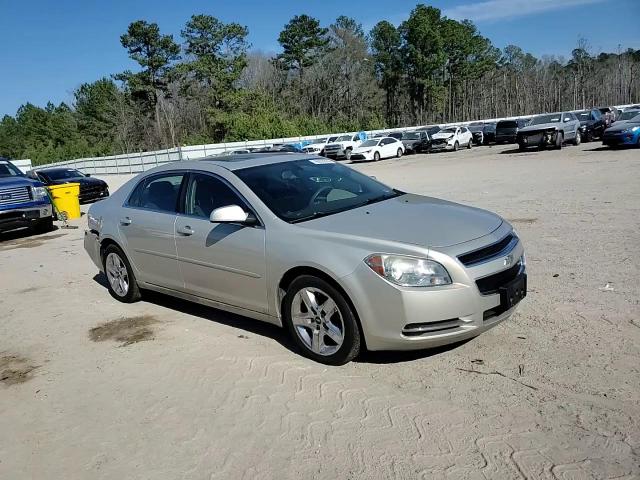 2009 Chevrolet Malibu - Image 10