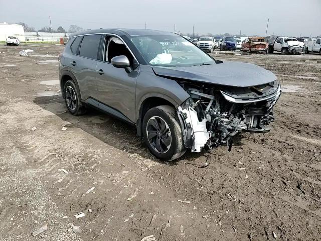2024 Nissan Rogue - Image 11