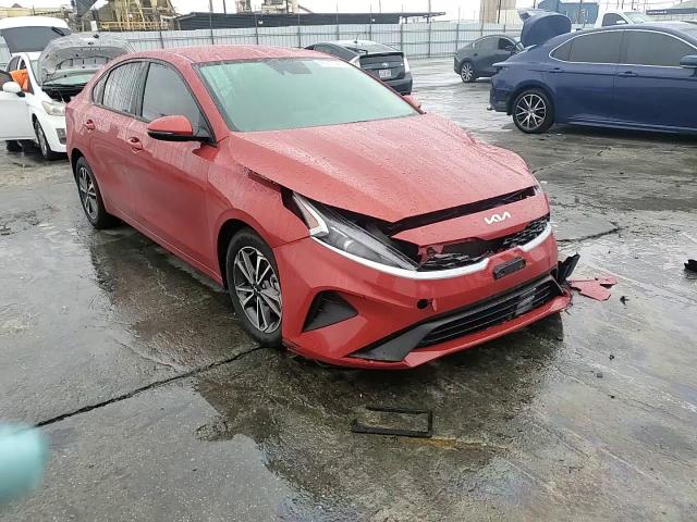 2023 Kia Forte - Image 10