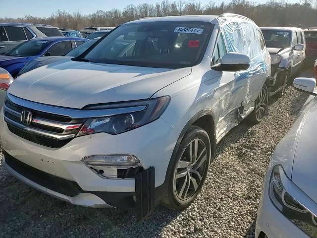 2017 Honda Pilot - Image 12