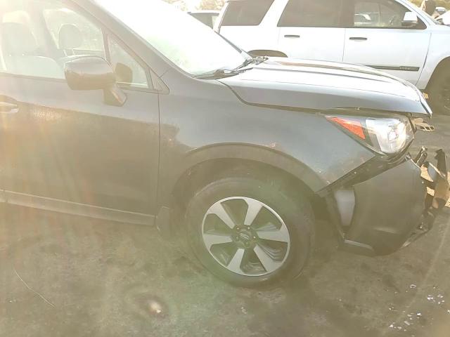 2017 Subaru Forester - Image 12
