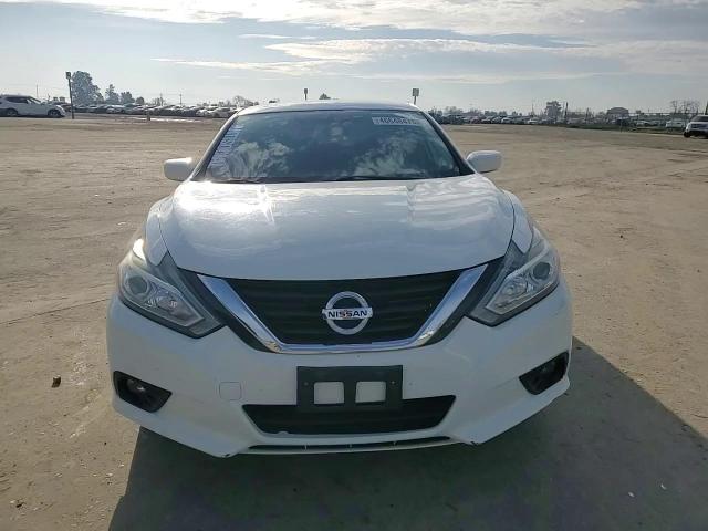 2018 Nissan Altima - Image 10