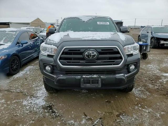 2019 Toyota Tacoma - Image 11