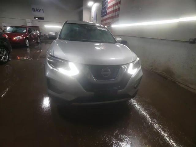2018 Nissan Rogue - Image 13