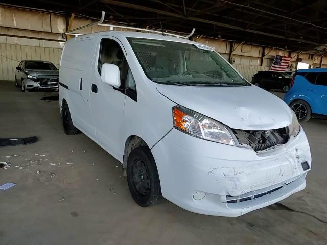 2017 Nissan NV - Image 11