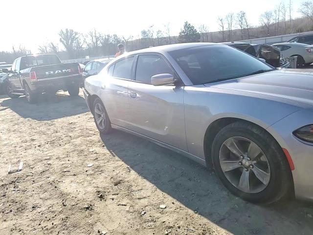 2016 Dodge Charger - Image 11