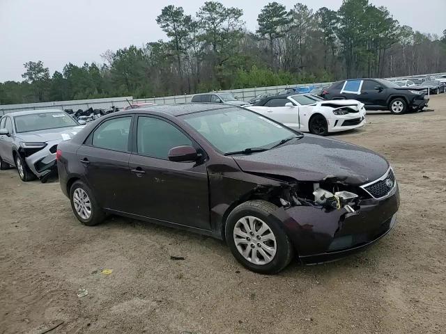 2011 Kia Forte - Image 11