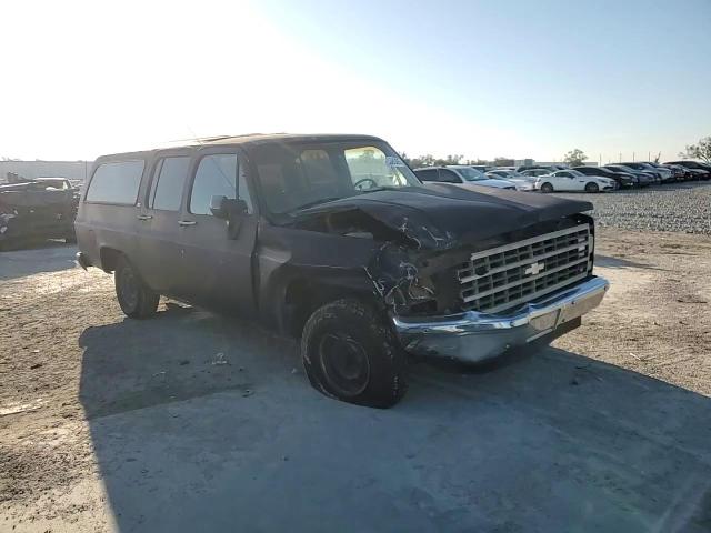 1991 Chevrolet Suburban - Image 11