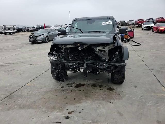 2023 Ford Bronco - Image 12
