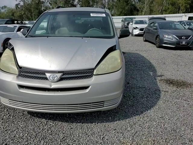 2004 Toyota Sienna - Image 12