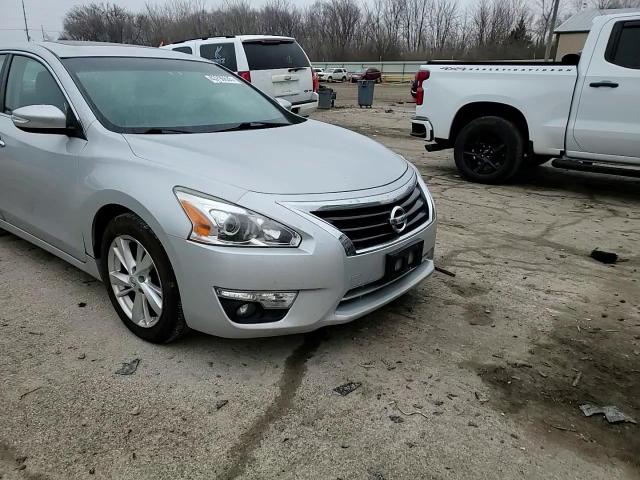 2015 Nissan Altima - Image 11