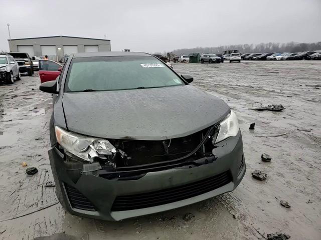 2012 Toyota Camry - Image 10