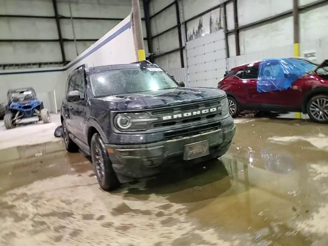 2023 Ford Bronco - Image 11