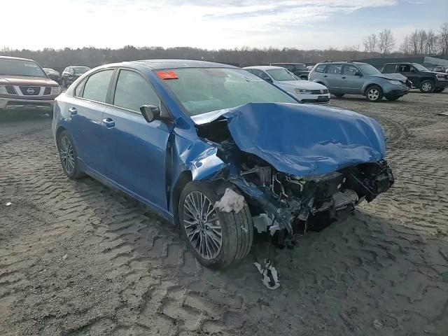 2023 Kia Forte - Image 11