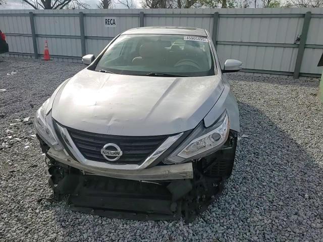2016 Nissan Altima - Image 11