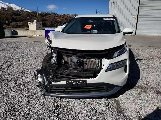 2021 Nissan Rogue - Image 11