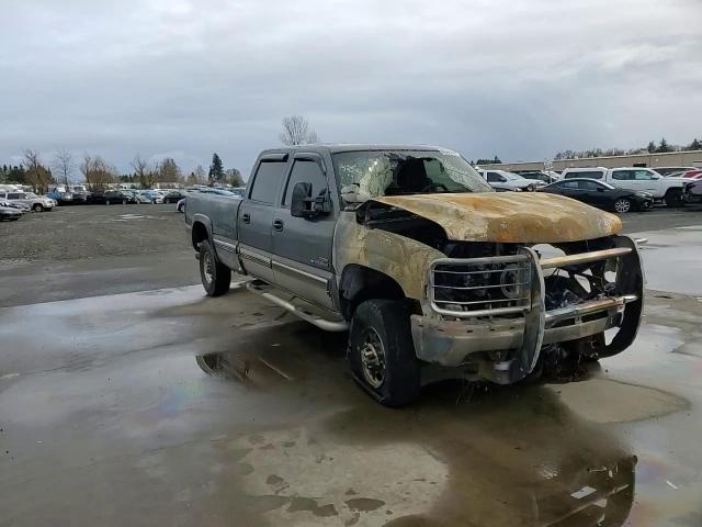 2002 Chevrolet Silverado - Image 11
