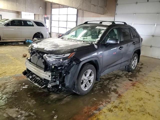 2023 Toyota RAV 4 - Image 12