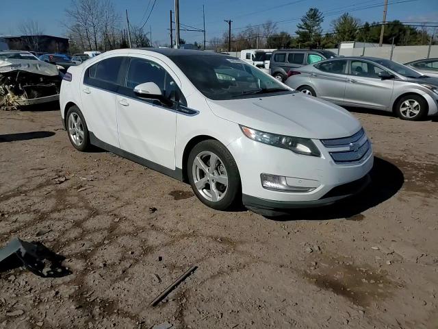 2012 Chevrolet Volt - Image 10