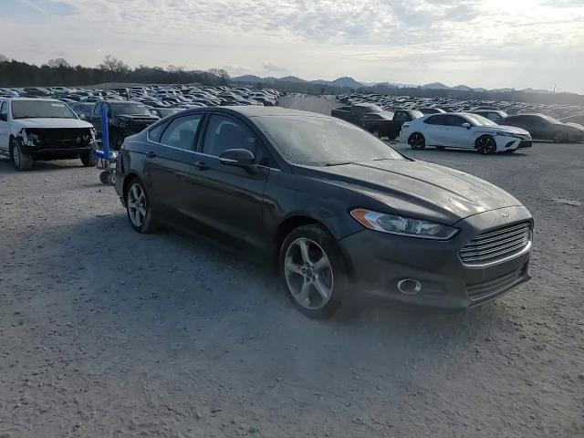 2016 Ford Fusion - Image 11