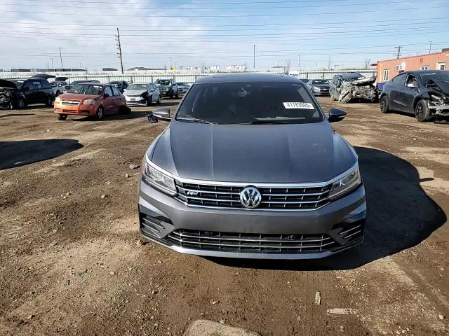 2019 Volkswagen Passat - Image 10