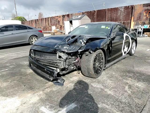 2015 Ford Mustang - Image 10