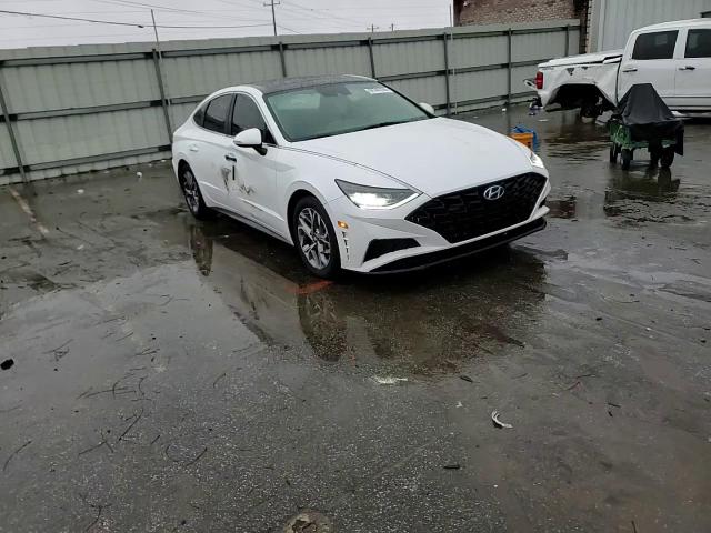 2020 Hyundai Sonata - Image 13