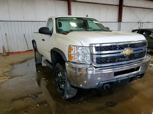 2014 Chevrolet Silverado - Image 13