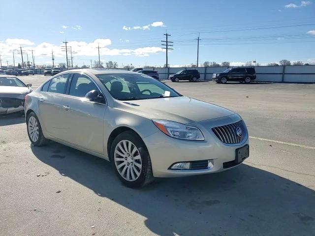 2013 Buick Regal - Image 10