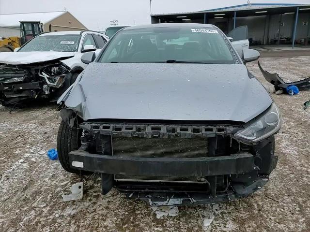 2017 Hyundai Elantra - Image 11