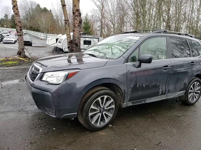 2017 Subaru Forester - Image 12