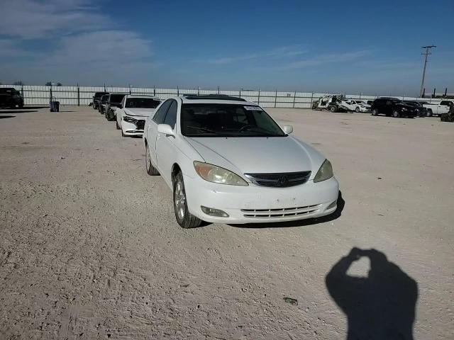 2004 Toyota Camry - Image 11