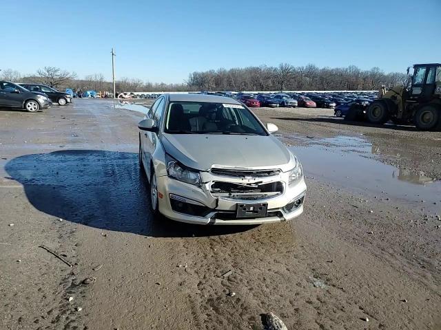 2016 Chevrolet Cruze - Image 13
