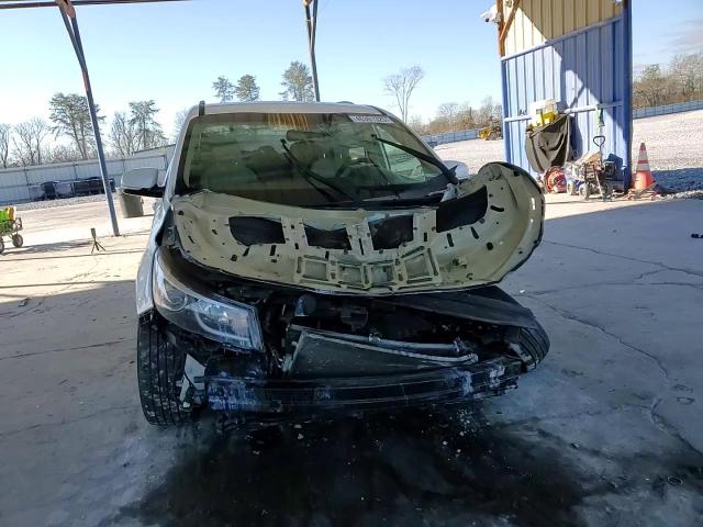 2015 Kia Sedona - Image 12