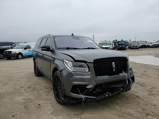 2020 Lincoln Navigator - Image 12