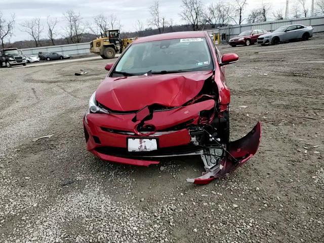 2018 Toyota Prius - Image 13