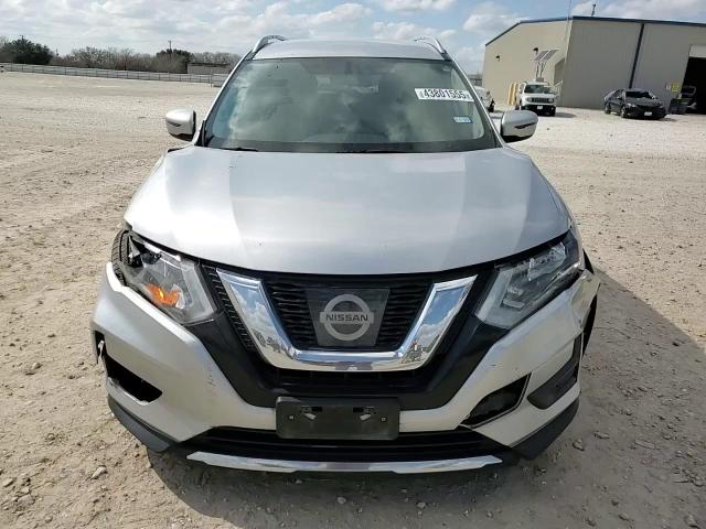 2017 Nissan Rogue - Image 10