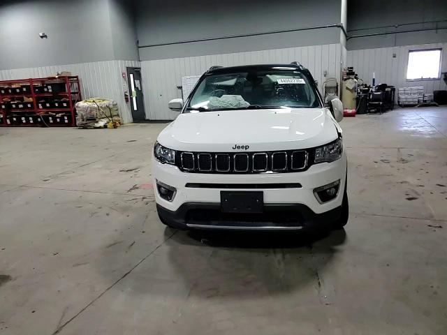 2018 Jeep Compass - Image 11