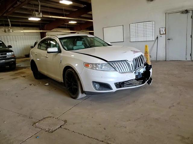 2010 Lincoln MKS - Image 11