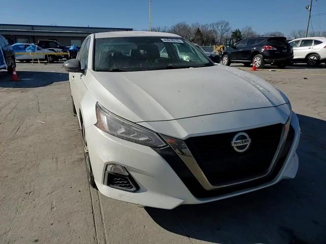2020 Nissan Altima - Image 13