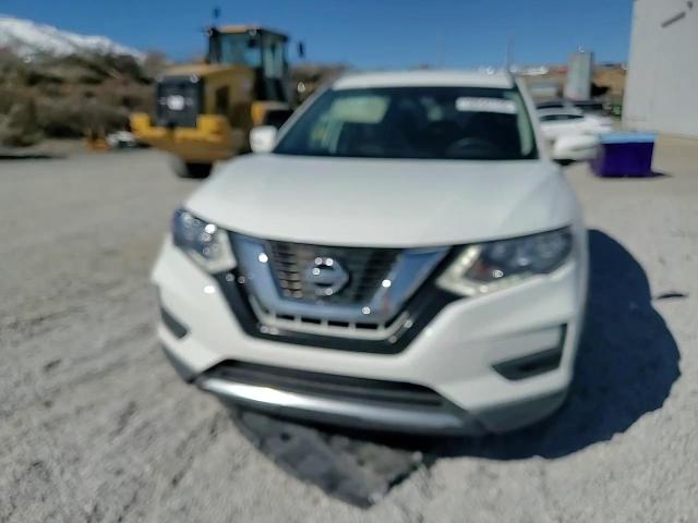 2017 Nissan Rogue - Image 12