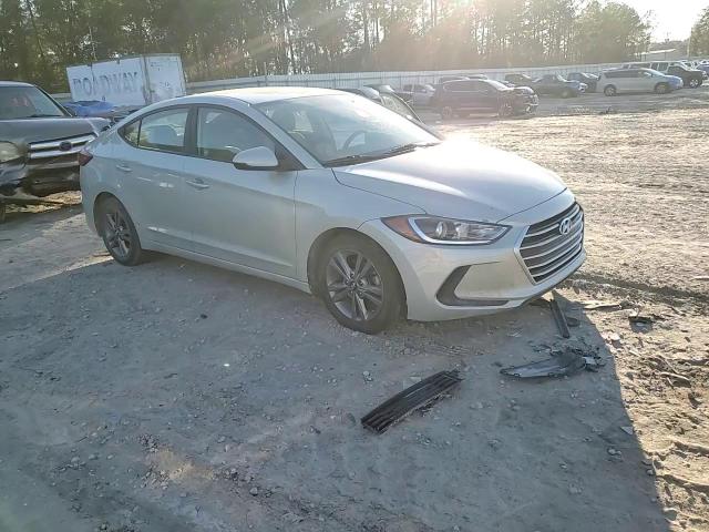 2017 Hyundai Elantra - Image 14