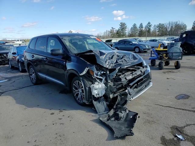2018 Mitsubishi Outlander - Image 11